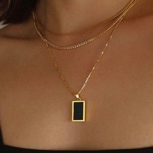 18k gold Onyx pendant necklace, layering necklace, figaro chain necklace